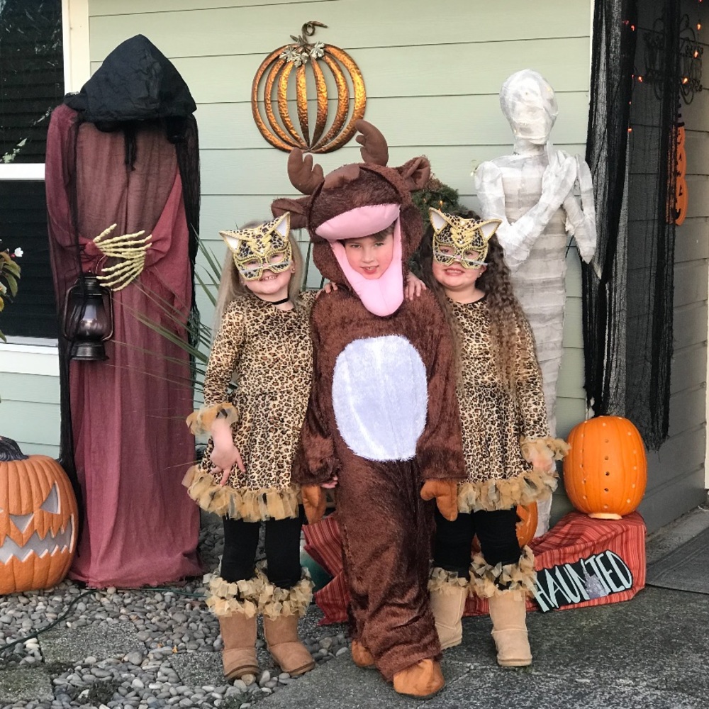 Leopard costume and mask